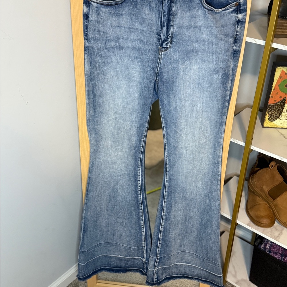 Judy Blue Women's Flare Jeans in Blue
